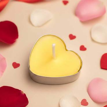 Productthumb valentinstag herz kerze aus bienenwachs