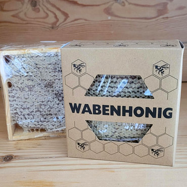 Productthumb wabenhonig im holzraehmchen vom lichterfelder honig